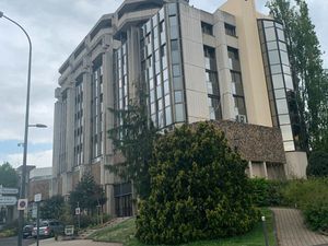 Studio meublé refait à neuf Carrefour Europe