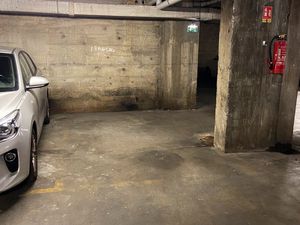 Place parking Lodi-Baille 13006
