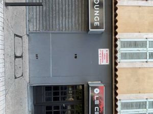 Mur Local Commercial