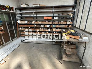 Local commercial 150 m²