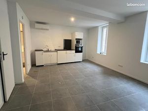 Studio 1 pièce 28 m²