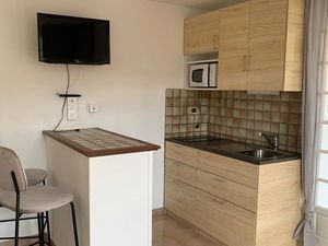 Location appartement Studio d'environ 20 M2 dans une villa avec petit jardin