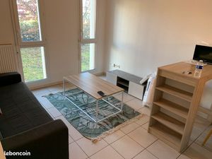 Location Studio entièrement meublé