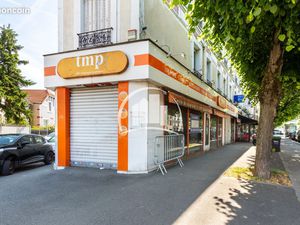 Boutique 180 m² Maisons-Alfort