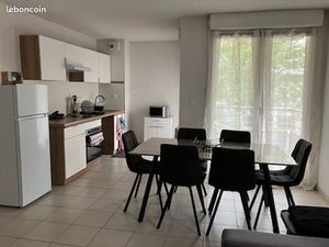 T3 55m2 - Non-meublé - Vichy Les Bartins (balcon  parking et cuisine équipée)