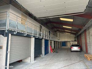 Hangar 460 m2 11 Garages + Stationnement