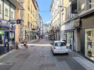 Boutique 900 m² GRENOBLE