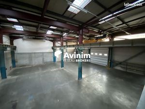 Local 600 m² Saint-Martin-d'Hères