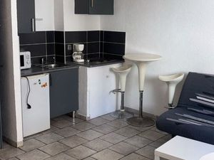 Studio 50m plage plein centre-ville