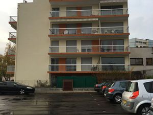 Grand T1 avec kitchenette et balcon