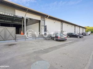 Local d'activité 418 m²