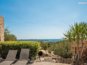 Château 7 pièces 150 m²