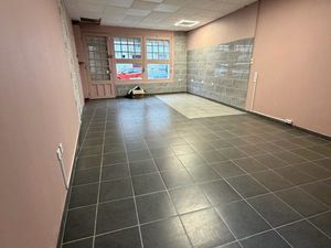 Local commercial centre-ville