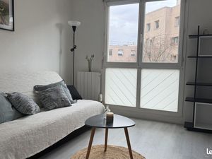 Studio 1 pièce 19 m²