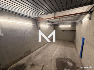 Garage/box 16 m² Grenoble