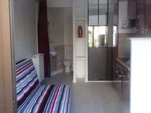 Beau Studio meublé et équipé