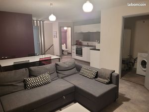 Grand t2 independant proche quais pauillac