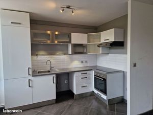 T3 PLACE ST-LAURENT NEVERS 70 m²