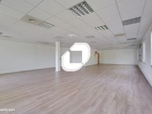 Bureau 128 m²