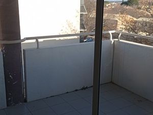 Appartement traversant 3 pièces de 70 m² à NIMES Mas Roman