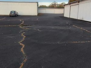 Local professionnel terrain 4300 m2