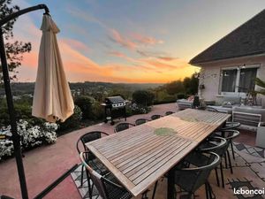 Maison 8 pièces 196 m²