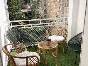 Appartement centre ville avec balcon  garage et cave