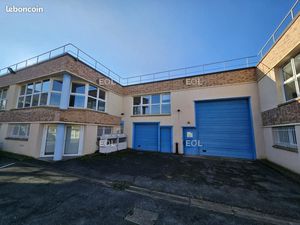 Local d'activité 1 799 m²