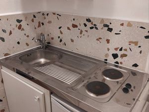 Chambre de bonne - Rue Carnot 92300 Levallois Perret