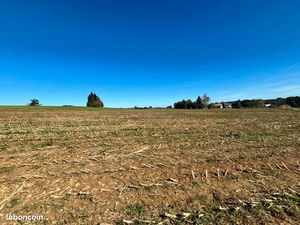 Terrain 5 120 m² Uglas