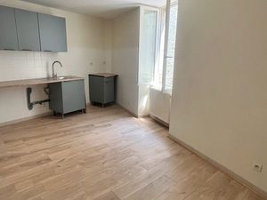 Logement Largentière entierement rénové