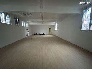 Local 100m2 La Courneuve