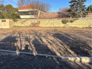 MALLEMORT – Terrain à bâtir 250 m² viabilisé  plein sud & libre constructeur –