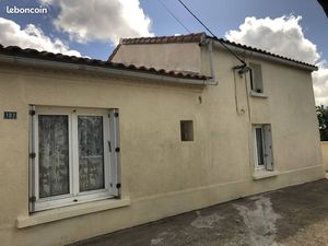 Maison avec jardin et dépendances