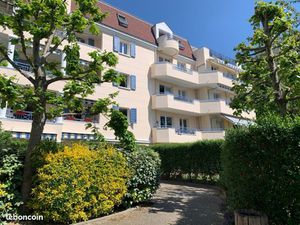 Appartement 2 pièces balcon et parking