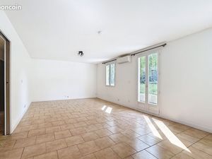 Maison individuelle à louer 5 chambres  garage  jardin