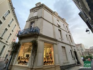 Studio 1 pièce 28 m²