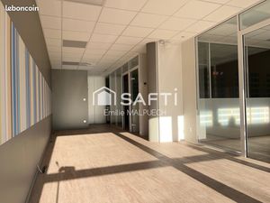 Local commercial 76 m² BRUGUIERES