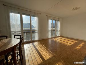 Appartement 4 pièces 77 m²