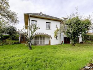 Propriété 9 pièces 330 m²