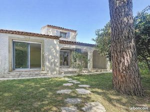 Maison de 110 M2 + Garage et Jardin clos à 5 min de toutes commodités