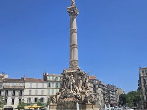 Vend droit au bail castellane 75m2 / loyer 1200