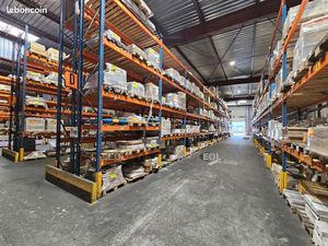 Local industriel 3 577 m²
