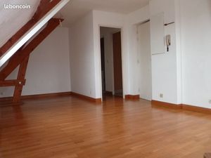 Appartement mansardé Type 2 quartier La Fuye-Velpeau