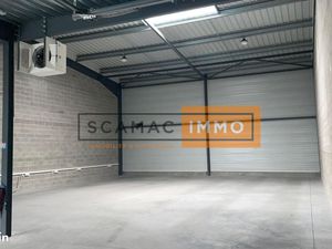 Local d'activité 305 m²