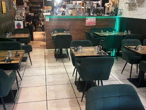 À vendre fond de commerce restaurant pizzeria 80m2 + terrasse