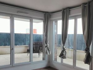 Loue 3 pièces 55 M2 avec terrasse et parking