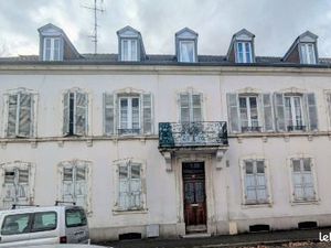 Appartement F7 120 m²