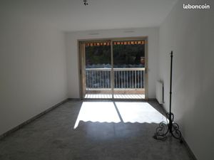 Grand 2 pièces à louer