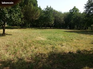 Terrain plat a construire a vendre